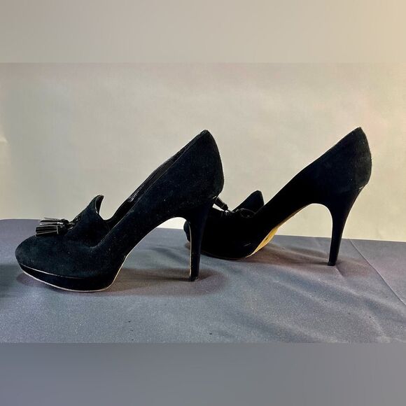 Vince Camuto Black Suede Heels - Picture 3 of 7